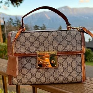 GG Padlock medium top handle bag **Read Description**